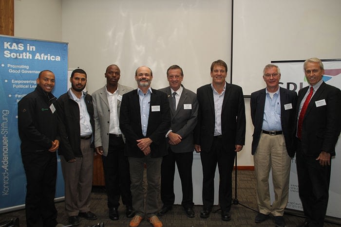 (ABOVE) Maloba Tshehla (GreenCape), Ghalieb Dawood (Financial and Fiscal Commission), Sabelo Mtantato (FFC), dr Constantino, Cronemberger Mendes, Prof Erwin Schwella (School of Public Leadership), Deon van der Westhuizen (School of Public Leadership), Prof Wolfgang Renzsch (University of Magdeburg), dr Dirk Brand (School of Public Leadership)
